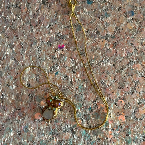 18 Karat Gold Plated Owl Necklace - Picture 4 of 5